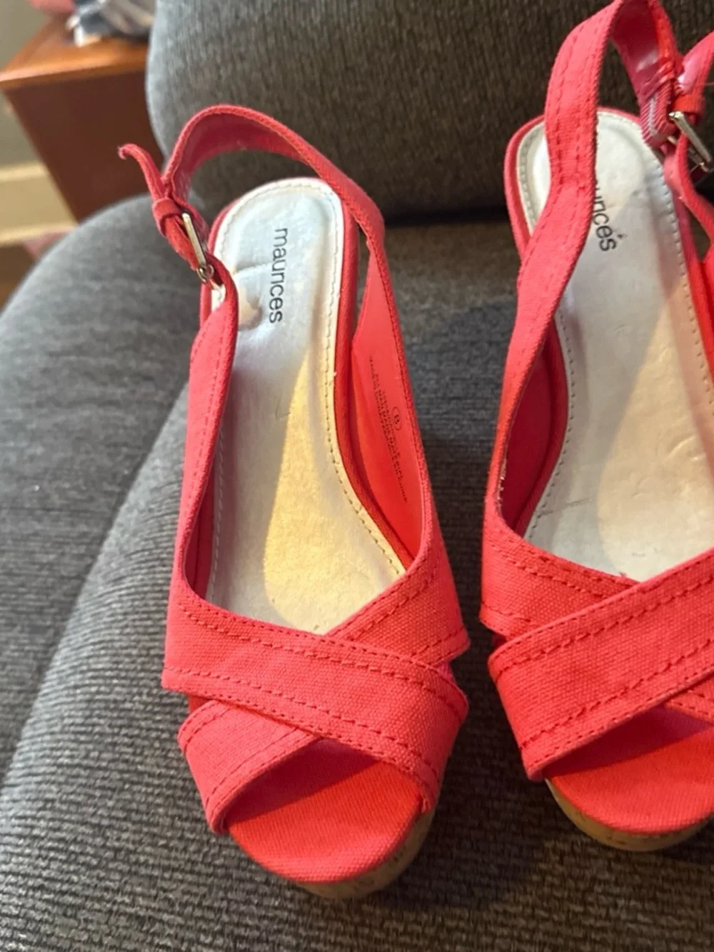 Maurices bright coral